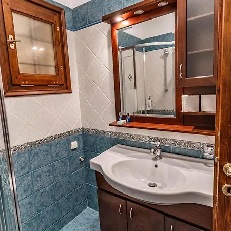 ίρις Πανσιόν