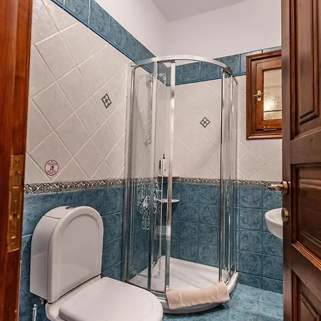 Πανσιόν ίρις Τσαγκαράδα