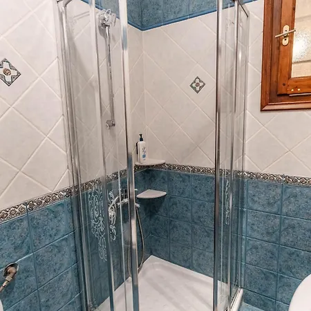 ίρις Τσαγκαράδα