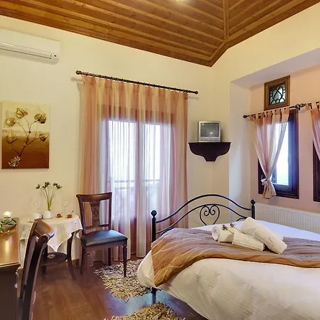 Πανσιόν ίρις Τσαγκαράδα