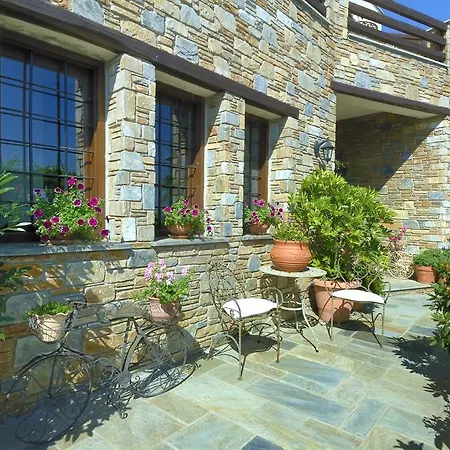 Πανσιόν ίρις Τσαγκαράδα